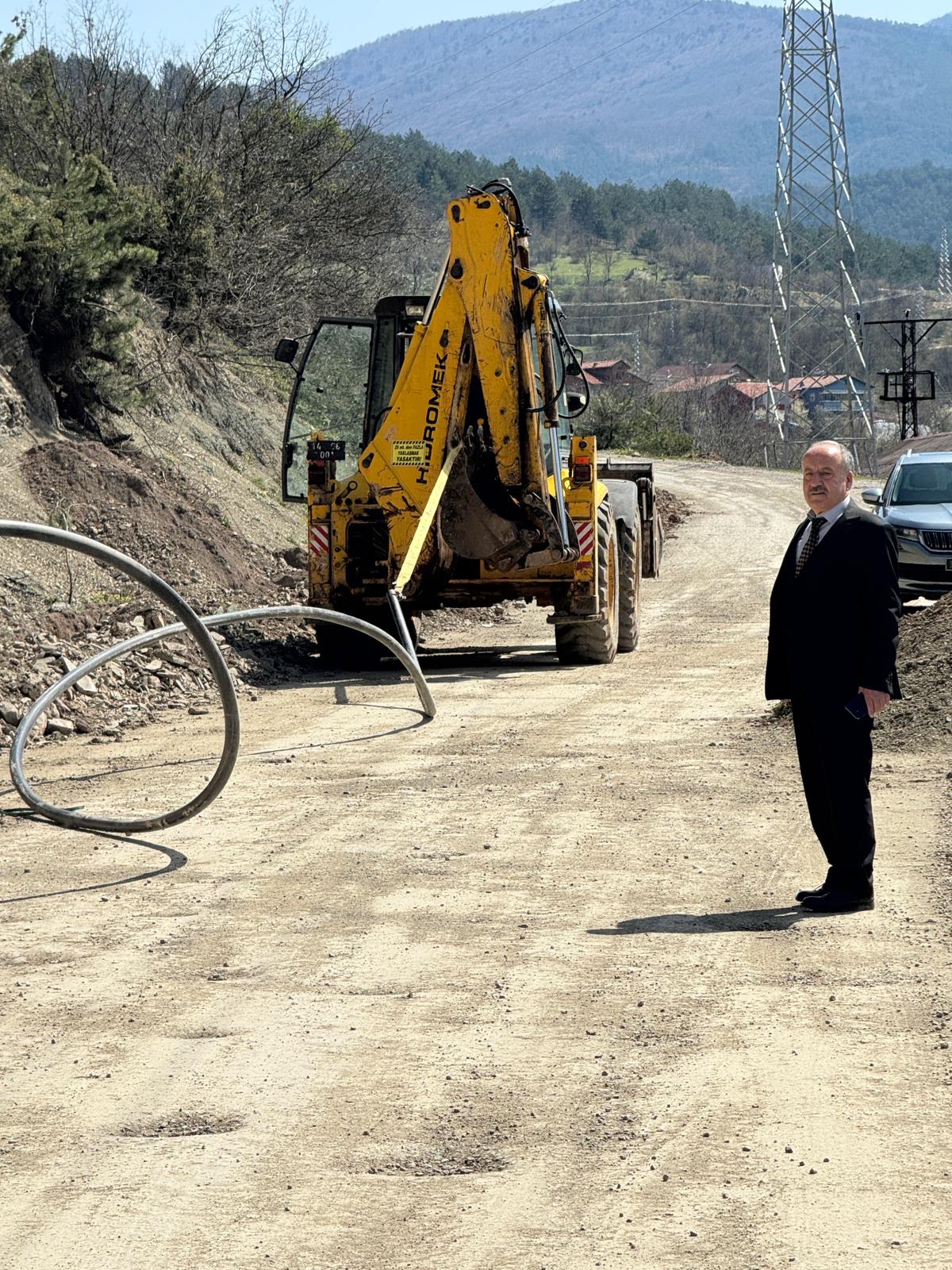  KARAKAYA YOLU ÜZERİNDEN GİDEN YAKLAŞIK 1500 METRE HATTIMIZI YENİLEDİK