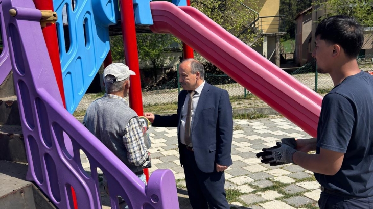 BELDEMİZDE BULUNAN PARKLARIMIZI YENİLEME VE BOYAMA İŞLEMLERİNİ TAMAMLADIK 